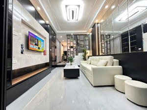 nhà to, giá nhỏ kim giang 36,8 m2, 6 tầng nhỉnh 8tỷ, xây 2020 - gần đh thăng long - 5p ra ngã tư sở