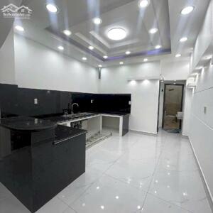 Tân Bình, giáp Q10, liền kề Lý Thường Kiệt_Lữ Gia, 2 Tầng, 62m2, hẻm XH thông, cho thuê, 200tr/năm, 9.85 Tỷ