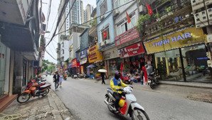 mặt phố triều khúc, lô góc 4 tầng, kinh doanh sầm uất. lh 