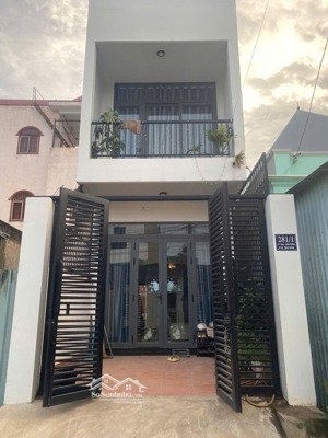 chính chủ gởi bán nhà trệt lầu kp trung thắng, bình an. dt 55m2 đã hoàn công. đường ô tô