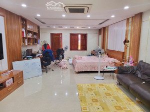 ( chính chủ) tôi cần bán nhà phố thái hà, quận đổng đa, dt 120 m, 7 tầng, mt 5,5 m, giá 46,5 tỷ