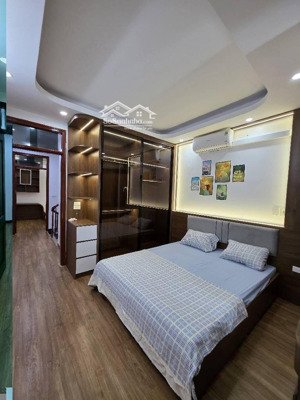 bán nhà riêng 4pn, 3wc, 42m2 tại tân mai, hoàng văn thụ, hà nội, giá tốt chỉ với 9.93 ô tô đỗ cửa