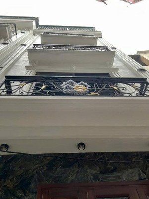 chính chủ bán gấp 5 tầng 31 m-tổ 9 mậu lương,ngõ thoáng,nông,gần mặt phố,ô tô ,ngõ thoáng-5,98 tỉ