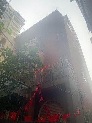 chính chủ bán nhà riêng 76m2 tại đặng thai mai, gần xuân diệu, tây hồ, hà nội, giá 18 tỷ vnd