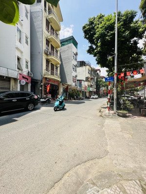 việt hưng-hoa lâm-big c-ngon bổ rẻ-nói ko với quy hoạch-vị trí đắc địa-ô tô thông-tiện ích vô vàn.