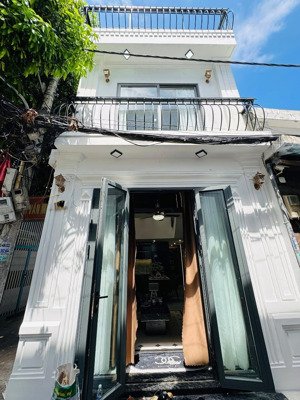 bán nhà 2 mặt kiệt điện biên phủ trung tâm đà nẵng gần đh duy tân