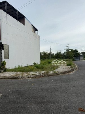 chính chủ bán góc công viên ngay sát fpt giữa đh phan châu trinh chỉ 2.9 tỷ