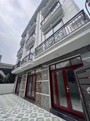 em hiếu tiếp tục lên cho anh chị căn nhà 39mx4 tầng tại vân canh các mặt thoáng giá rất yêu thương