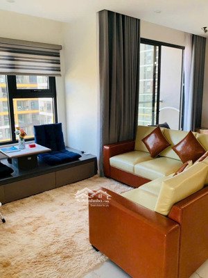 ngộp bank, cắt lỗ 600 triệu! căn hộ 2pn+ nội thất dính tường, khu tropical, vinhomes grand park q9