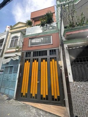 bán nhà riêng tại phạm văn bạch, 4,63 tỷ, 36m2, 3 tầng, mặt tiền 3m, pháp lý đầy đủ