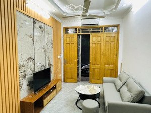 bán nhà tân mai lô góc 2 thoáng nhà 5tầng đủ công căng 20m ra ô tô giá chỉ 5.85 tỷ