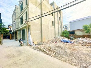 nhà 5 tầng mới kính koong đón tết ô tô lùi cửa, 15m ra ô tô tránh nội thất cơ bản về ở nga