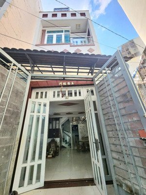 bán gấp nhà ngộp điện biên phủ, bình thạnh 52m² (4,3x12) 1trệt 1lầu, 3pn, giá chỉ 2tỷ75, hẻm ô tô