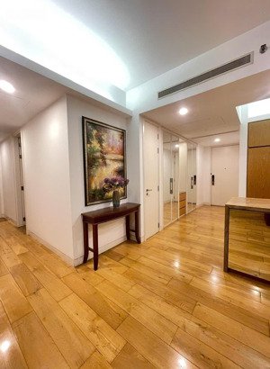 chính chủ cho thuê căn hộ 3pn2vs tháp đông toà nhà indochina plaza hà nội- 241 xuân thuỷ - cầu giấy