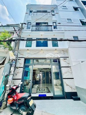 bán gấp nhà riêng đi định cư tô hiệu, hiệp tân , tân phú. chỉ 2,6tỷ. hẻm xe hơi 6m. 70m2. duy nhất