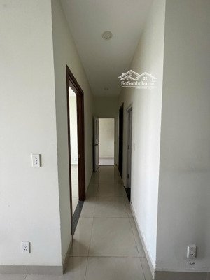 ngay trên tttm parcmall còn đúng căn 2pn 2wc 3t490