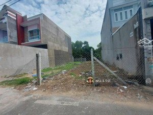 chủ ngợp bank bán nhanh lô đất 150m2 ở lái thiếu 10 , cách chợ lái thiêu tầm 5 phút đi xe. shr