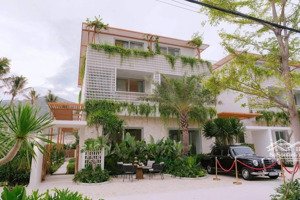 compound villa hạng sang giữa lưng chừng vịnh nha trang hiếm có
ra mắt đợt 1 ưu đãi lên đến 17%