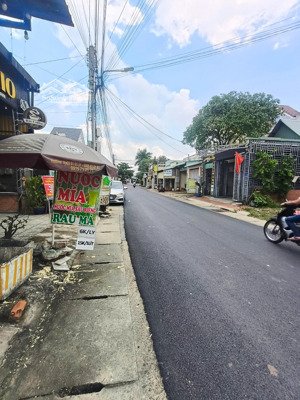 mt kinh doanh dx031 phú mỹ (phường bình dương-tp.hcm) trục chính thông dx002 qua kdc phú mỹ phú tân