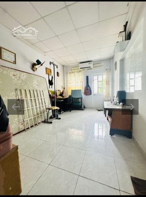 chủ gấp - hạ 300 triệu giá mới 5.4 tỷ tl giáp quận 10 - xe hơi đậu trước nhà - 41m2 -