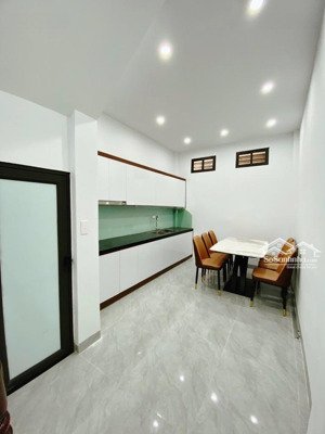 bán nhà riêng tại định công, hoàng mai, hà nội, 6,85 tỷ, 32 m2, 4pn, 4wc, 6 tầng, chính chủ hot!