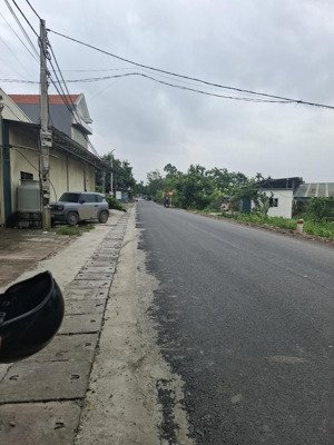 bán đất cự khối long biên hà nội diện tích : 700m2 * 25m * 68,5 tỷ xe contener ra vào thoải mái