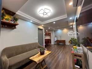 rice city sông hồng : bán căn 69m2 ban công đn