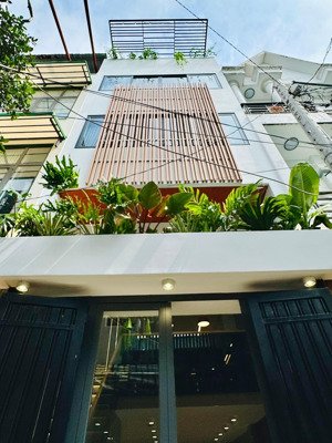 chú minh bán gấp nhà đường 6m vườn chuối,p4,q3 giá 4tỷ200/63m2 cho thuê 28tr gần bệnh viện bình dân