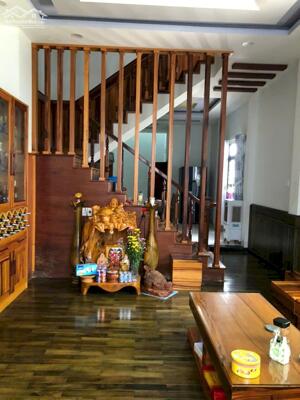 150mv có nhà 3 tầng và đất rộng rãi gần biển - Vĩnh Phước - Bắc Nha Trang