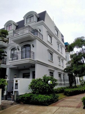 hiếm, bán gấp nhà phố góc bìa công viên,5x20m hoàn thiện nội thất 4pn 5wc 19.2 tỷ lh 