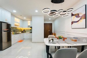 hot deal saigon royal 2pn 2wc 80m2 giá chỉ 20tr6 đang trống em hải