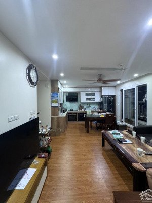 bán gấp căn hộ chung cư toà cowa, diện tích 100m3, 3 ngủ 2 vệ sinh