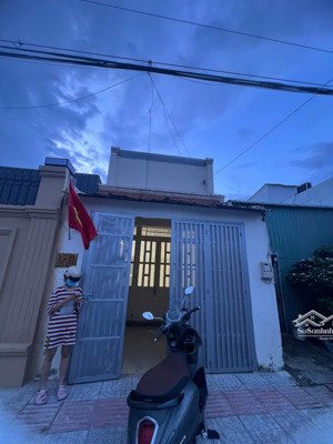 cho thuê nhà nguyên căn rộng rãi, vị trí đẹp, giá hợp lý tại nhà bè