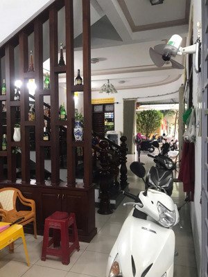 3 tầng 2 mặt tiền đào nguyên phổ gần biển gần chợ ,trường học giá 8ty5