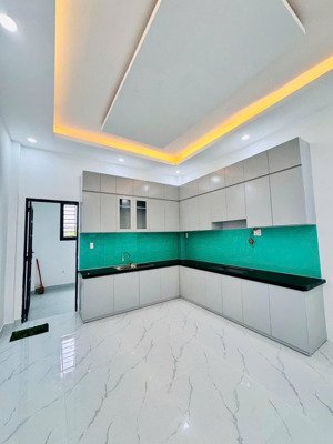 bán nhà(shr) chợ thạnh xuân 1 xẹc tx33, 4x16, đường 6m