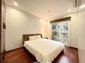 căn hộ 2pn1pk bancol thoáng quận cầu giấy trống ở ngay 70m2 full nội thất trần tử bình