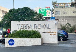 bán căn hộ terra royal quận 3 diện tích:58m tầng 15 kết cấu: 2 phòng ngủ 1 wc giá 6,8tỷ