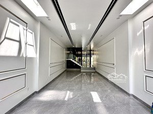 mặt đường quận lê chân diện tích siêu khủng 135m x 5 tầng thang máy, kinh doanh quá đẹp
