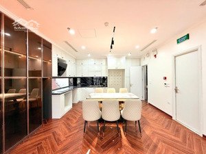 bán nhà tôn đức thắng 8 tầng tháng máy, ô tô tránh, vào nhà, nhà đẹp