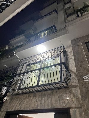 bán nhà hồng tiến bồ đề 5 tầng full nội thất nhỉnh 8 tỷ nhà phân lô hồng tiến, ô tô đỗ cổng