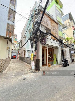 bán nhà phú nhuận. hxh kinh doanh sầm uất sát mặt tiền phan đình phùng. p2. 56m2. 3 tầng. 12.7 tỷ.