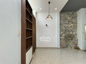 cho thuê nhà trung tâm 15m ra đường lê duẩn vừa ở vừa kinh doanh.