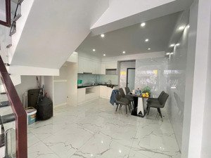 m2695 c.h.o t.h.u.ê nhà mặt đường khu đằng hải - 54m2 - 4 phòng ngủ