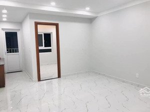 bán chung cư phúc đạt dt 42m2 1pn 1wc không nội thất. giá 950 triệu