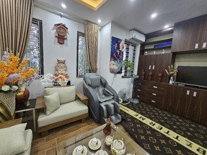 phân lô vỉa hè sát chợ văn la 54m2, 5tầng,mt5.2m.giá 15.8tỷ