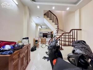 Hạ 500 triệu Lô góc 15m ra mặt phố Pháo Đài Láng ngõ to 5 tầng 42m2 mới đẹp đầy đủ nội thất ở, cho thuê tốt