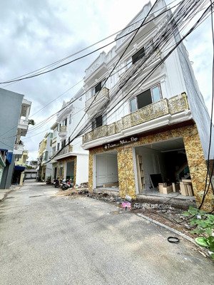 nhà xây mới mặt ngõ đằng hải ô tô để cửa, đường nhựa 6m sau quận hải an