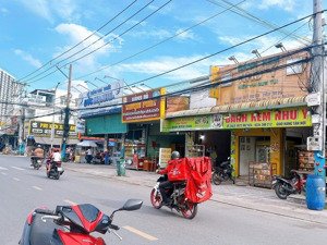 bán nhà mặt tiền d4 kdc thuận giao, bình dương. thu nhập 20triệu, ngang 10m. 