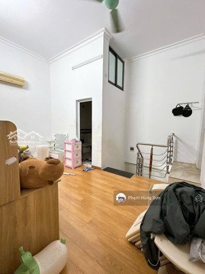 hiếm nhỉnh 3 tỷ phố hồng mai - hai bà trưng - nhà dân xây - lô góc - sáng thoáng