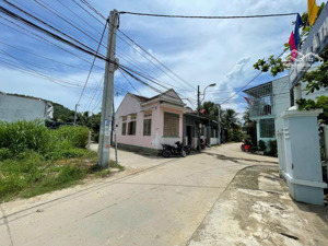 ms220. bán đất 2 mặt tiền giá tốt bắc nha trang 1 tỷ 400